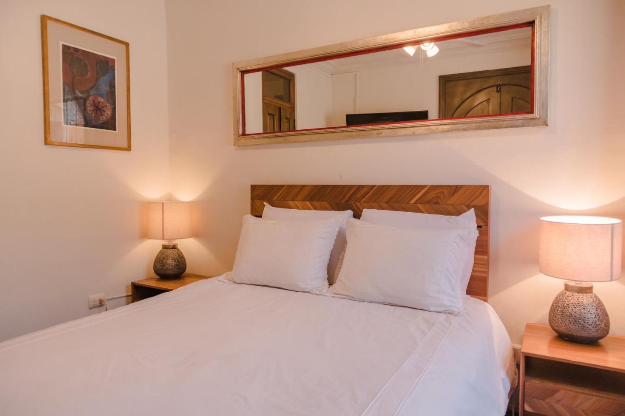 Bed and Breakfast Casa Florida Альенде Экстерьер фото
