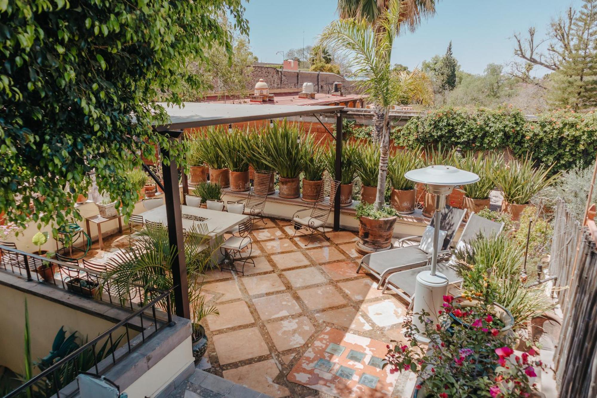 Bed and Breakfast Casa Florida Альенде Экстерьер фото